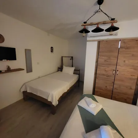 Gizli Bahce * Seferihisar